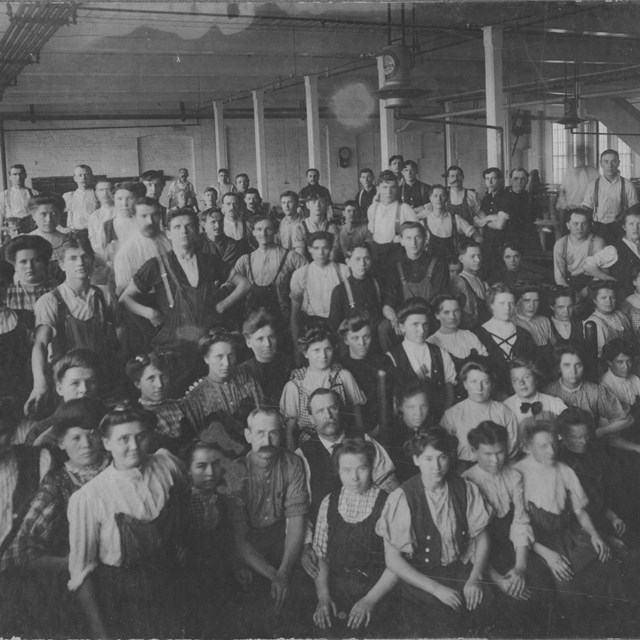 Photograph of workers at Slatersville 