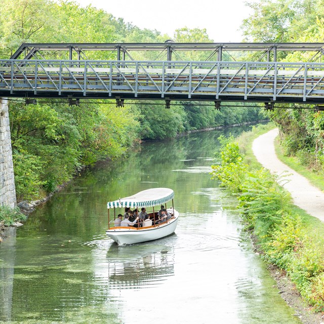 View a variety of canal features, including a newly re-watered aqueduct.