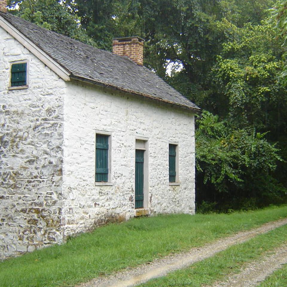 Lockhouse 25