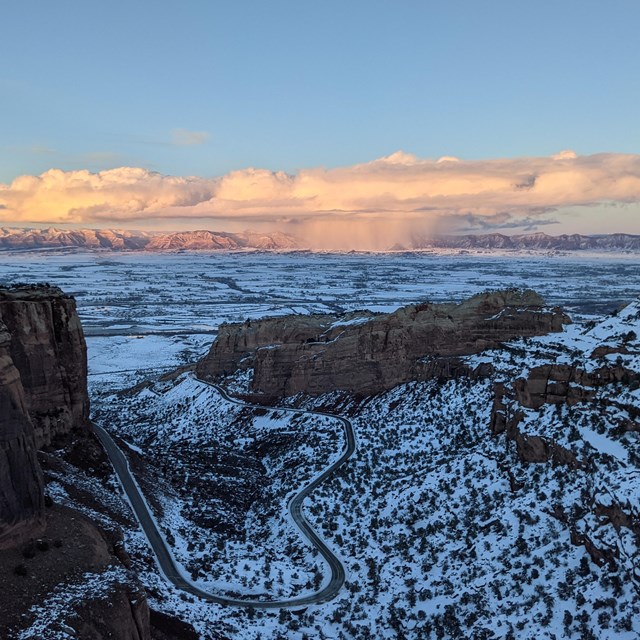 Fruita Canyon on Rim Rock Drive on a snowy day