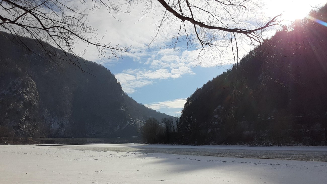 The Delaware Water gap with a frozen river.