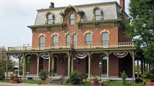 Saxton-McKinley House History