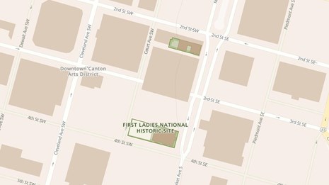 park map with green designations for the historic home, parking lots, and visitor center. 