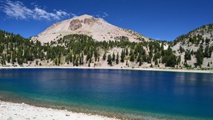 Lassen Peak with a lake in the foreground