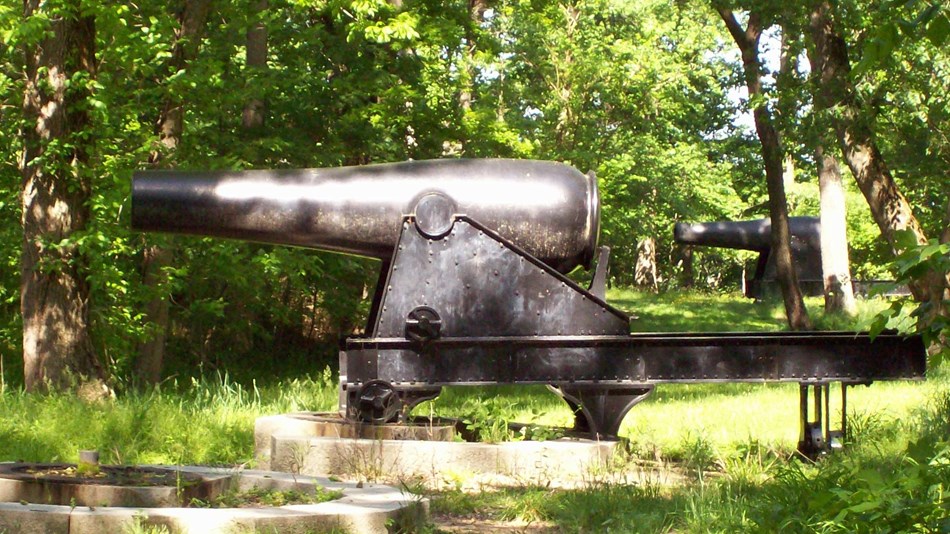 15-inch Rodman Cannon 