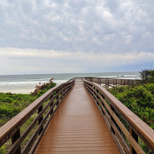 Image of the ocean side boardwalk. 