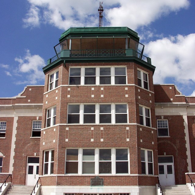 Ryan Visitor Center at Gateway's Floyd Bennett Field