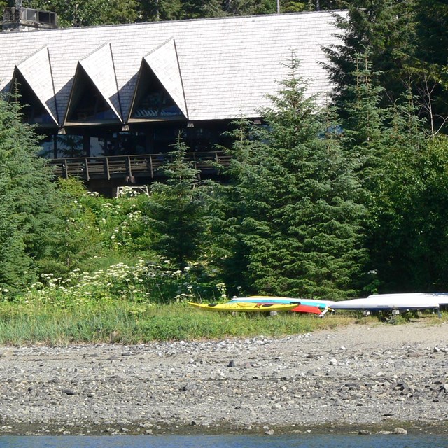Glacier Bay Lodge