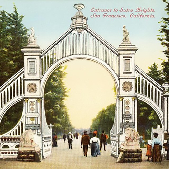 Postcard showing Sutro Heights Main Gate