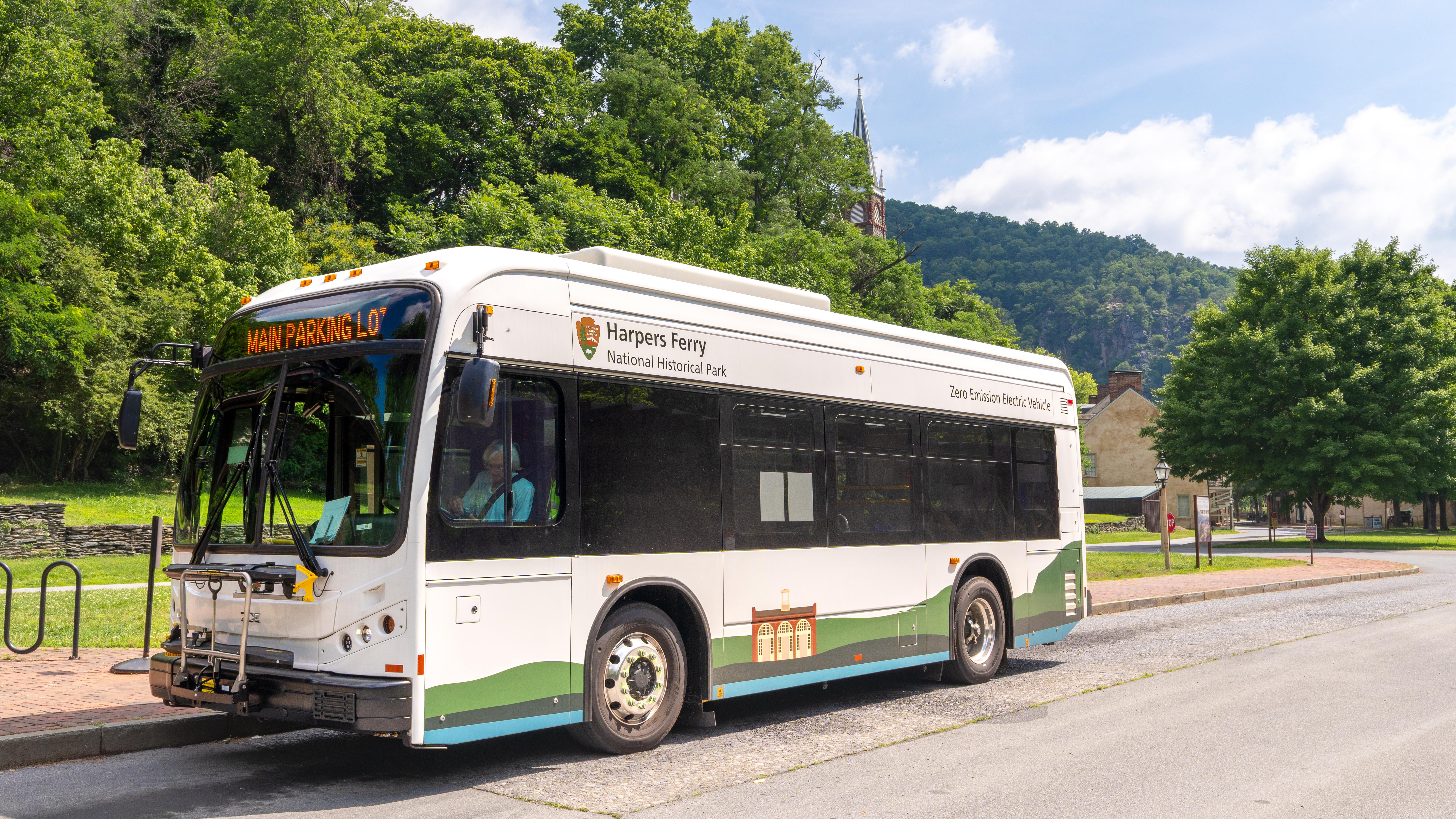 Park shuttle bus arrives at the bus stop in Lower Town