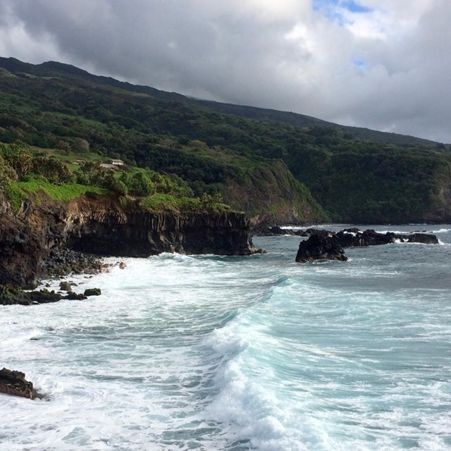 Ocean views from Kīpahulu District