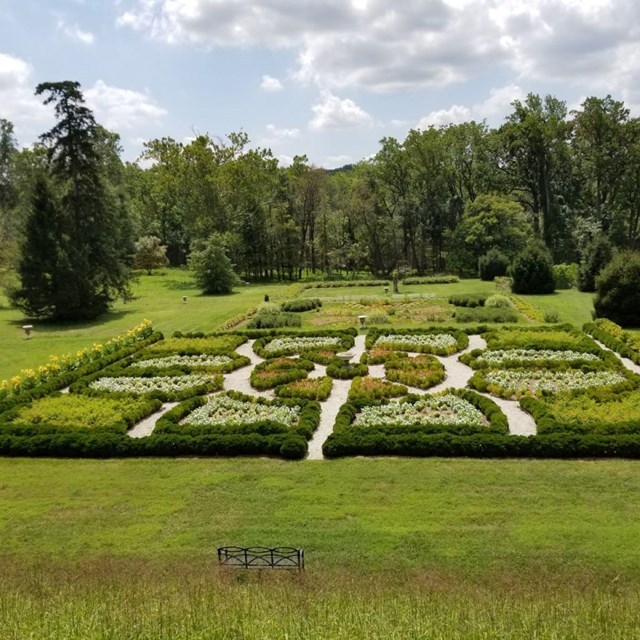A view of parterre 1 of the Hampton gardens in spring.