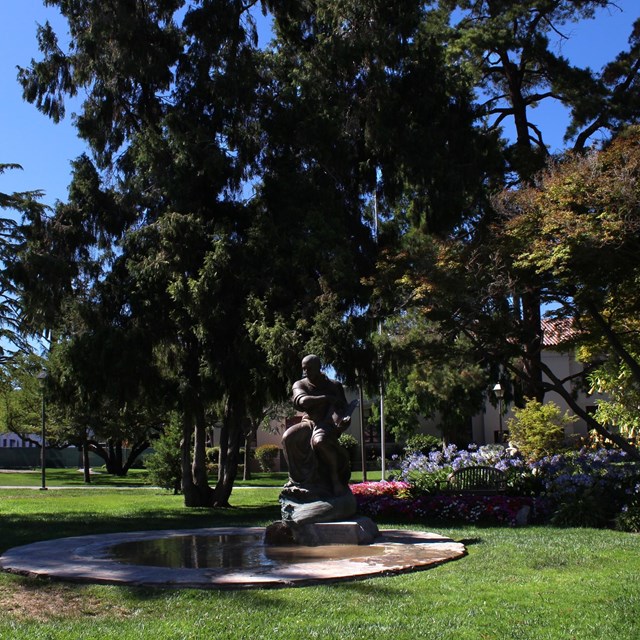 Image of green gardens in Santa Clara. 