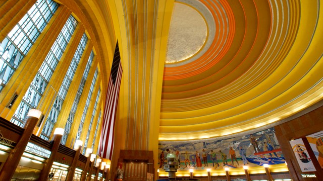 Art deco interior of the Cincinnati Union Terminal 
