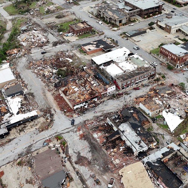Tornado damage in downtown Sulphur, OK. Photo credit By Wikiwillz - Own work, CC BY-SA 4.0