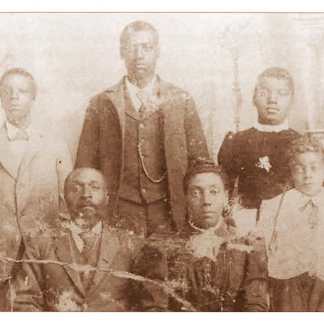 6 members of the Williams family of Nicodemus, KS.