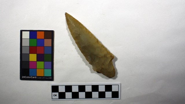 Late Archaic to Early Woodland Novaculite projectile point