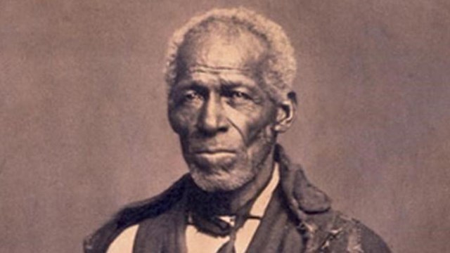 A portrait picture of George Roberts