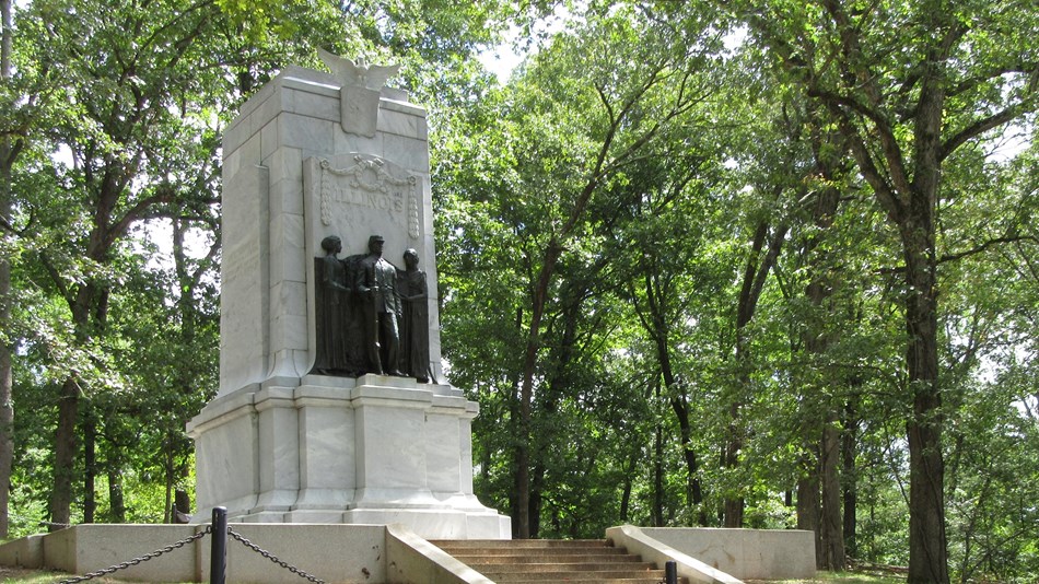 Illinois Monument