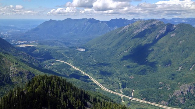 Stunning vista of mountains in the Mountains to Sound Greenway.