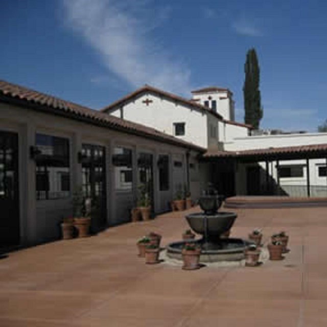 La Paz Education Center