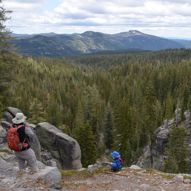 Visitors on Kings Creek Falls Trail