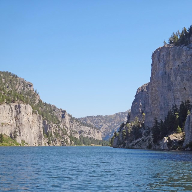 River with two mountains on each side