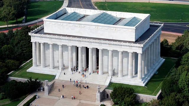 Aerial view of the Lincoln Memorial