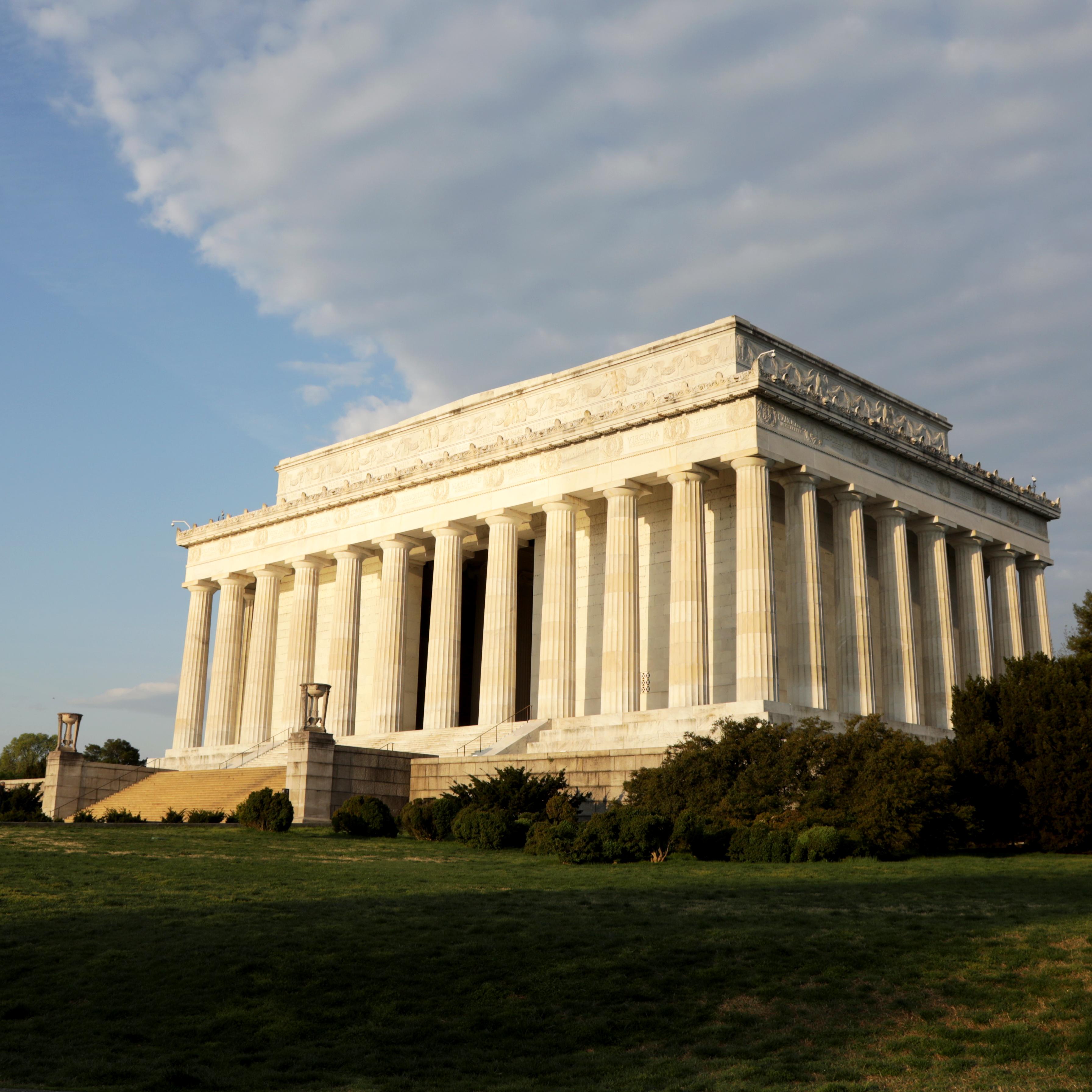 Morning light illuminates the Lincoln Memorial