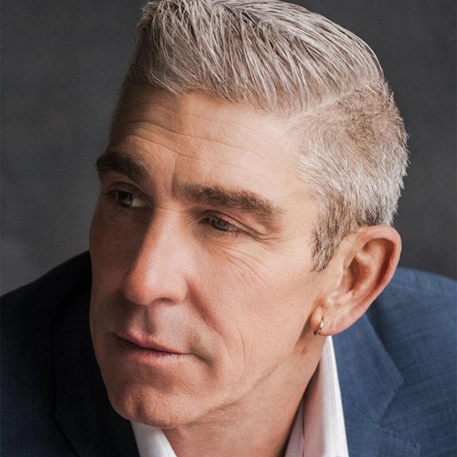 Headshot of Richard Blanco