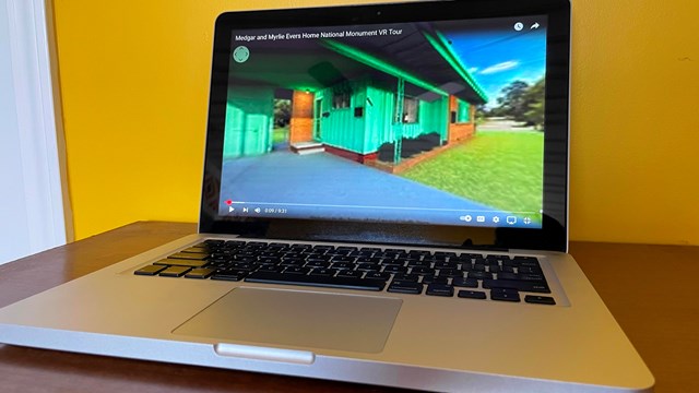 Evers Home VR tour opened on laptop screen