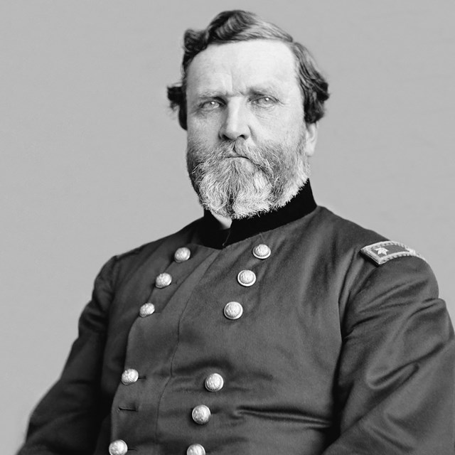 Photo portrait of General George H. Thomas in uniform
