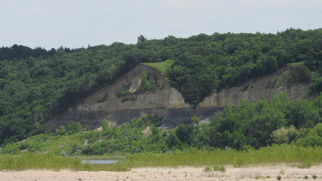 This national park contains some unique geologic and scenic features.