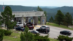 Vehicles entering the parking facility at Mount Rushmore National Memorial.