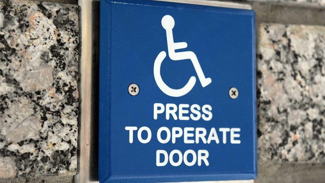 Image of an automatic door button at Mount Rushmore National Memorial