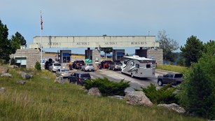 Vehicles entering the parking facility at Mount Rushmore National Memorial.