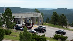Vehicles entering the Mount Rushmore parking facility. 