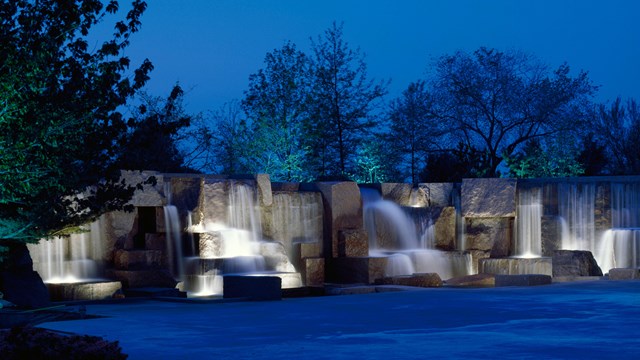 Pools at the Franklin Delano Roosevelt Memorial at dusk