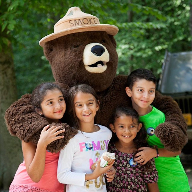 Kids with Smoky Bear