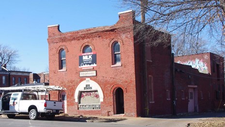 Du-Good Chemical Laboratory Building, St. Louis, Missouri