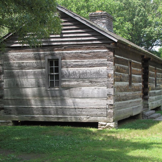 A dogtrot cabin. 
