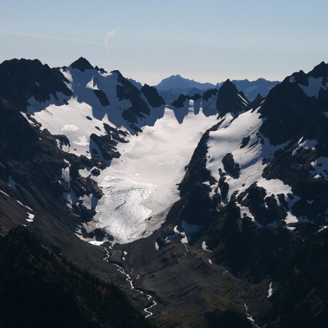 a snow covered mountain 