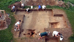 Archeologists excavate a pit at Werowocomoco. Credit: Werowocomoco Research Group
