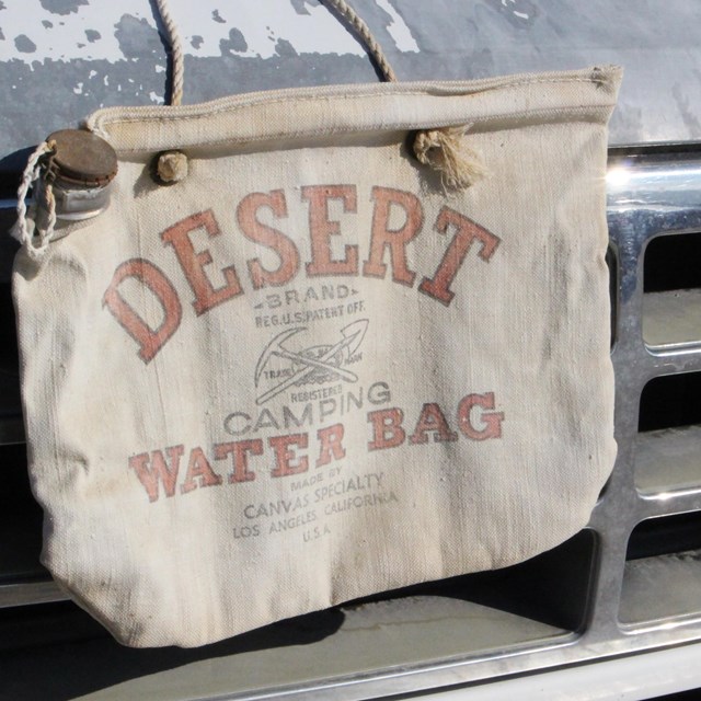 Modern canvas water bag