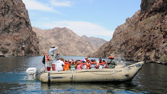 Las Vegas Youth, YMCA campers experience National Water Trails at Lake Mead