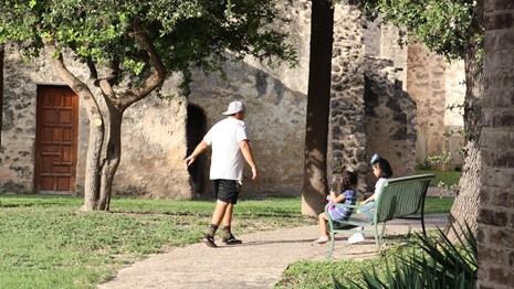 Learn how to get around and what to explore at San Antonio Missions. 