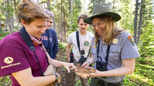 Ranger shows nature object