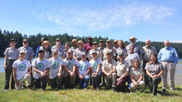2017 park staff, interns, and volunteers pose for a photo.