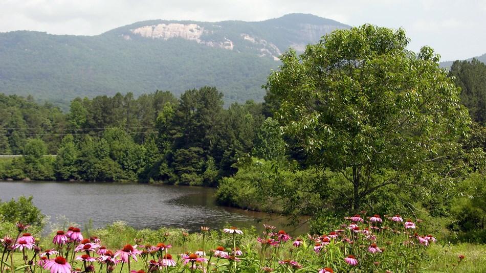 Lake and view of Table Rock at Table Rock State Rock