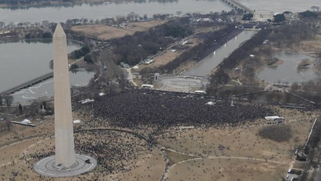 Aerial photo of crowd on National Mall for 2009 Inauguration.